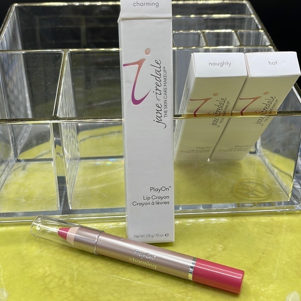 JANE Iredale PlayOn Lip Crayon “Charming”